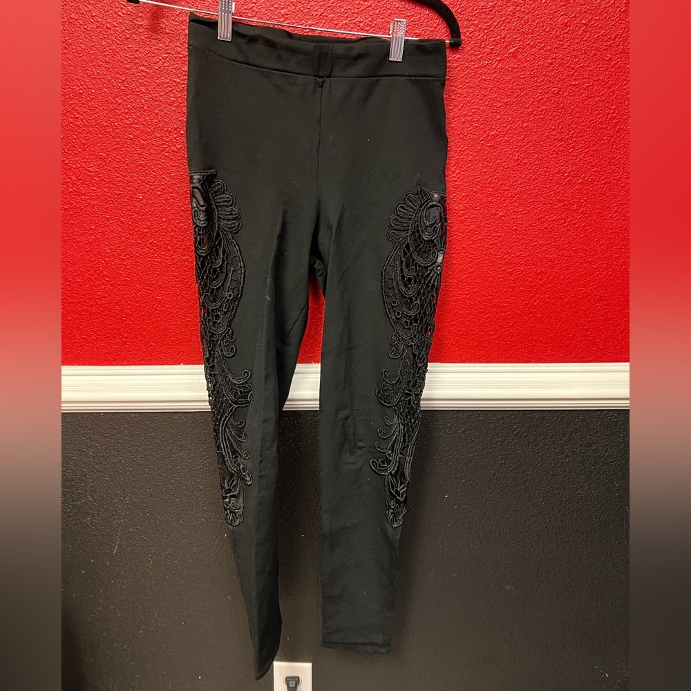 Black leggings with design on the sides